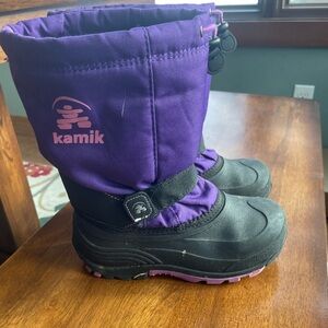Kamik Youth Purple and Black Snow Boots size youth 2